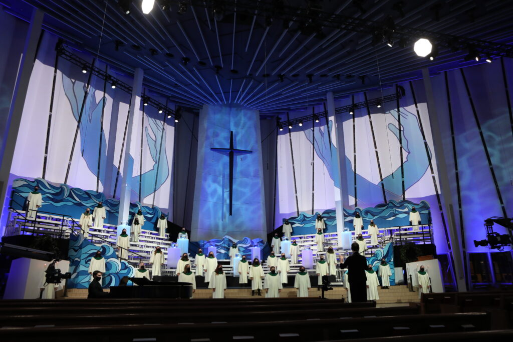 Christmas (in Christ Chapel) Comes Early On December 19, Gusties and