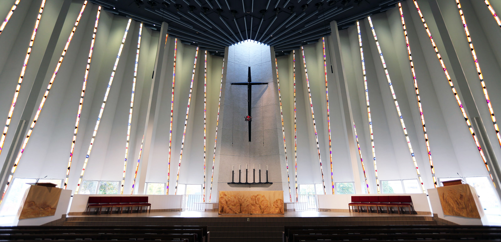 Minnesota Artist Designs New Paraments for Christ Chapel
