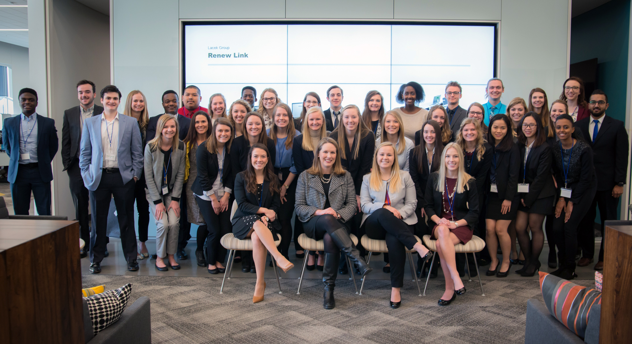 Gustavus Women in Leadership Boot Camp Prepares Students for Professional Life