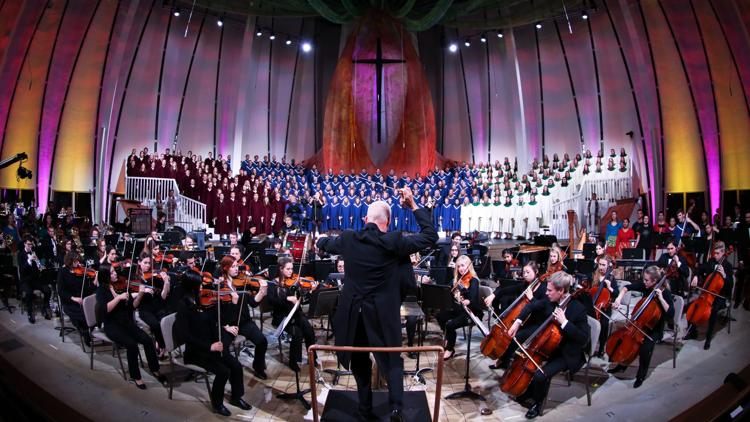 Heroic Productions Wins Hermes Gold Award for Christmas in Christ Chapel Broadcast