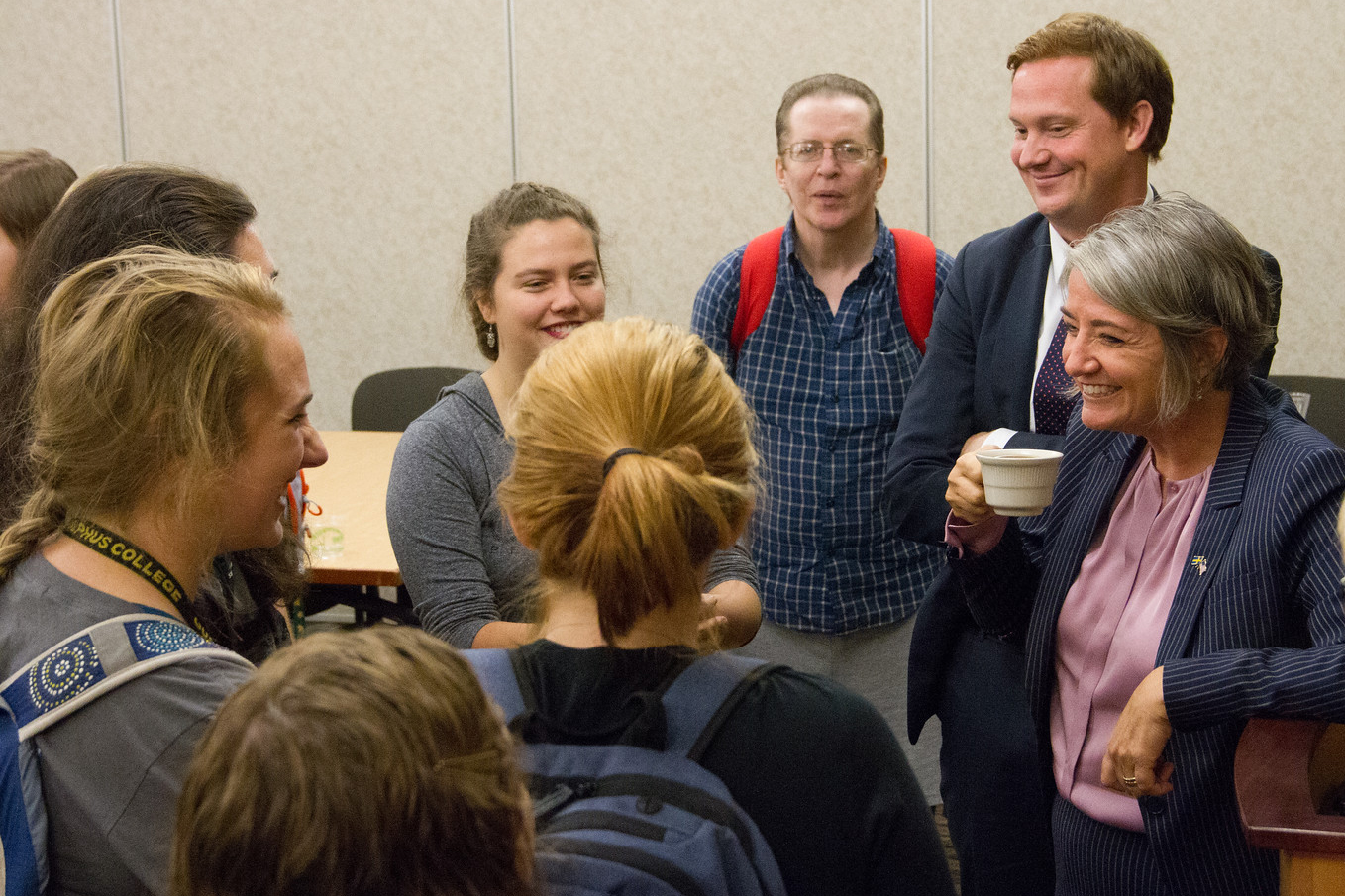 Swedish Ambassador Visits Gustavus