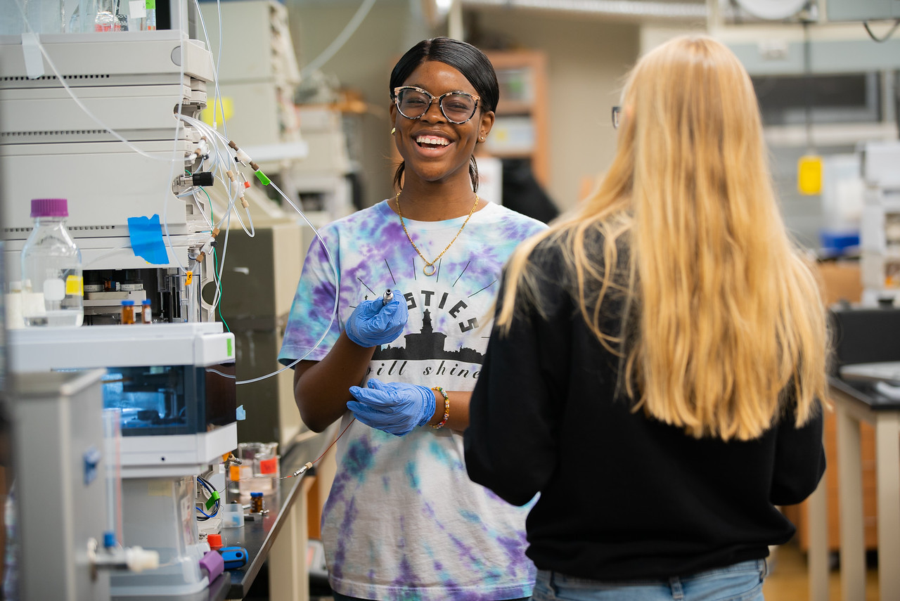 Gustavus to Receive Grant to Expand STEM Inclusivity