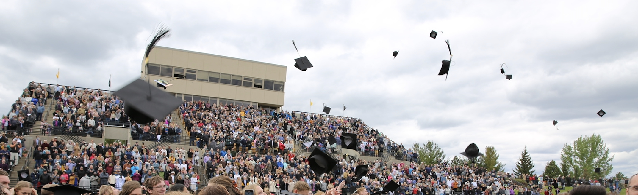 Two Seniors to Give Gustavus Commencement Day Addresses