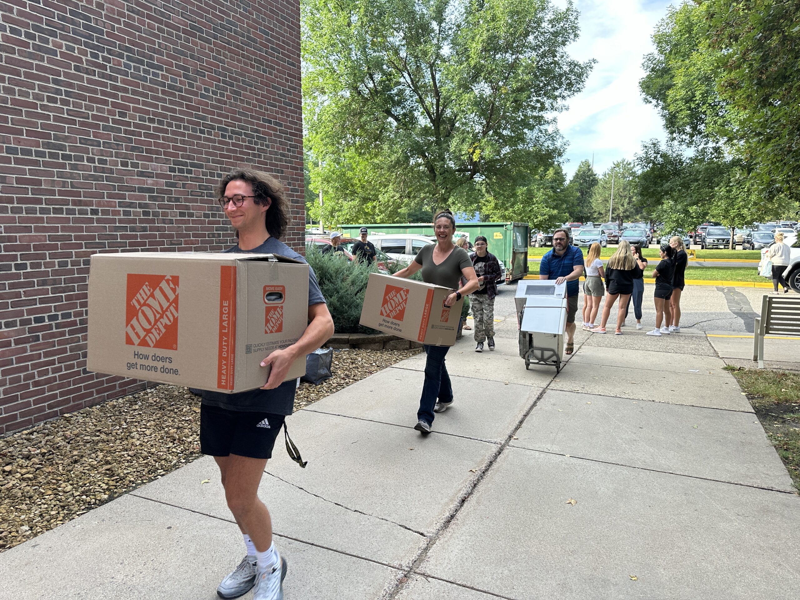 Gustavus Celebrates Move-In Day 2024